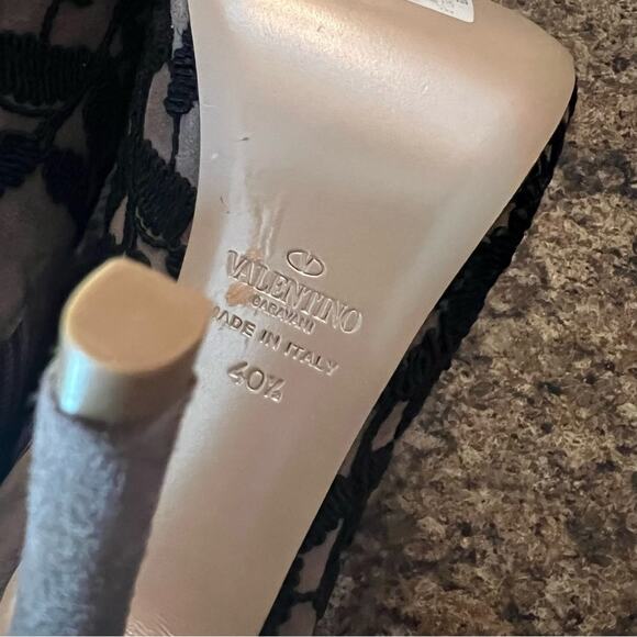 Valentino Garavani Taupe Suede Lace Embroidered Ankle Boots EU 40.5 US 10.5 - Picture 4 of 9